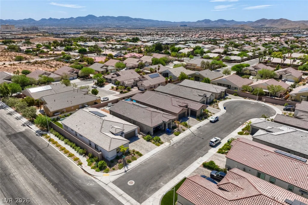 9306 Sierra De Luna, Las Vegas, NV 89139