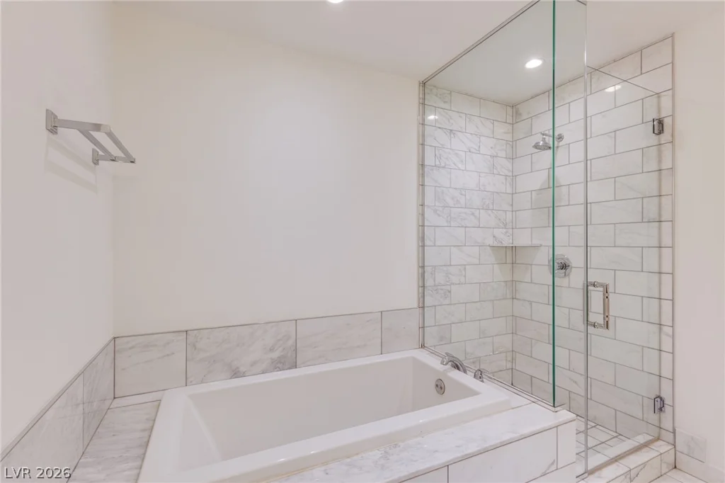 4471 Dean Martin, Las Vegas, NV 89103