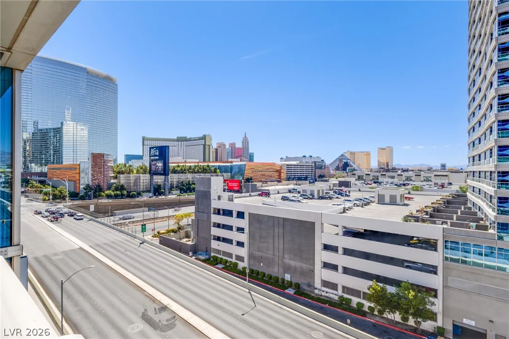 4471 Dean Martin, Las Vegas, NV 89103