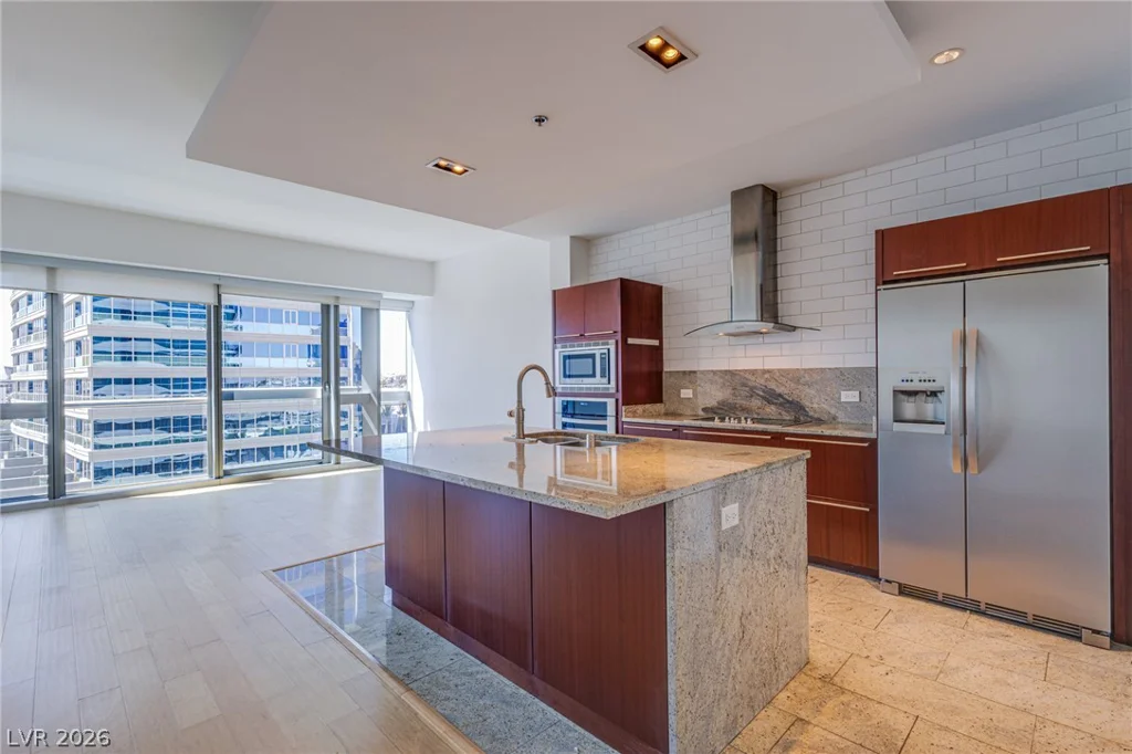 4471 Dean Martin, Las Vegas, NV 89103