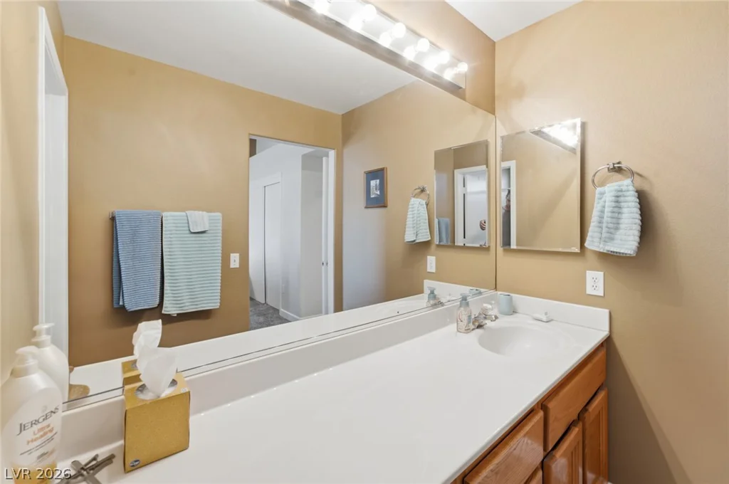 9812 Villa Ridge, Las Vegas, NV 89134