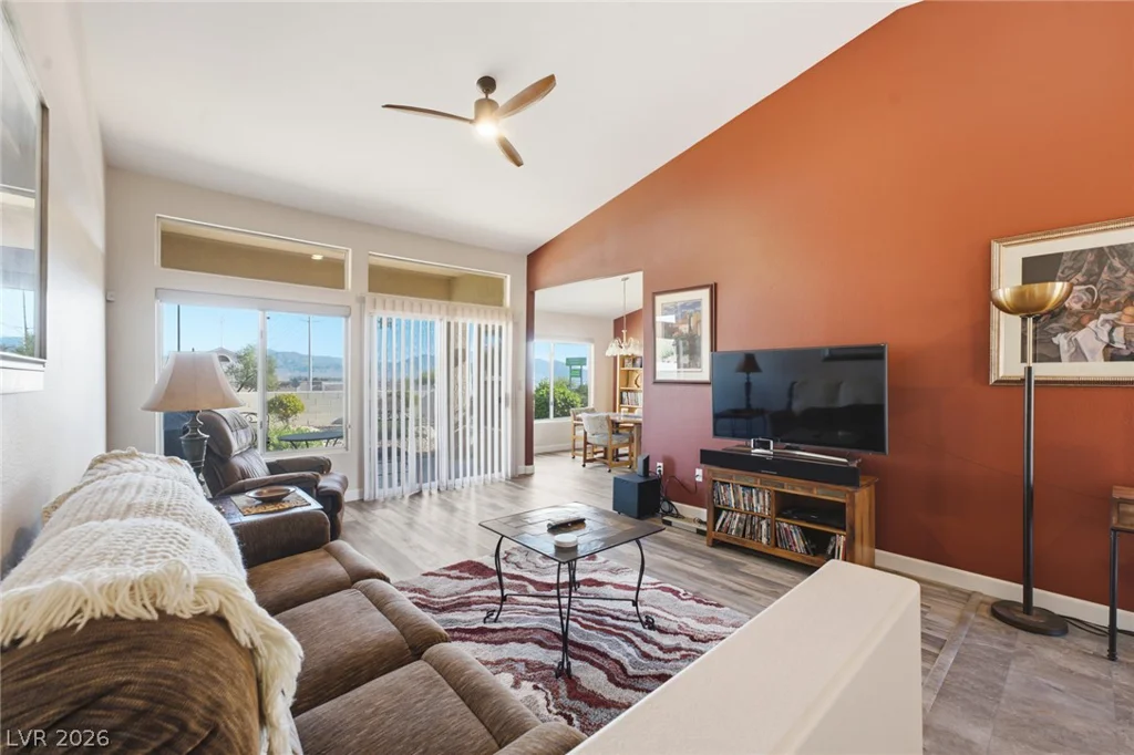 9812 Villa Ridge, Las Vegas, NV 89134