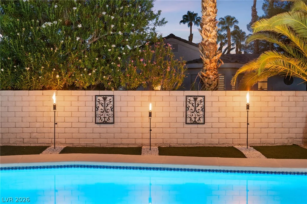 1924 Spode, Henderson, NV 89014