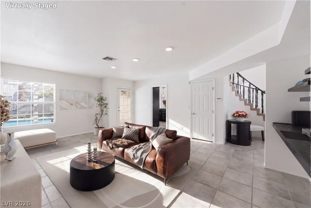 1924 Spode, Henderson, NV 89014