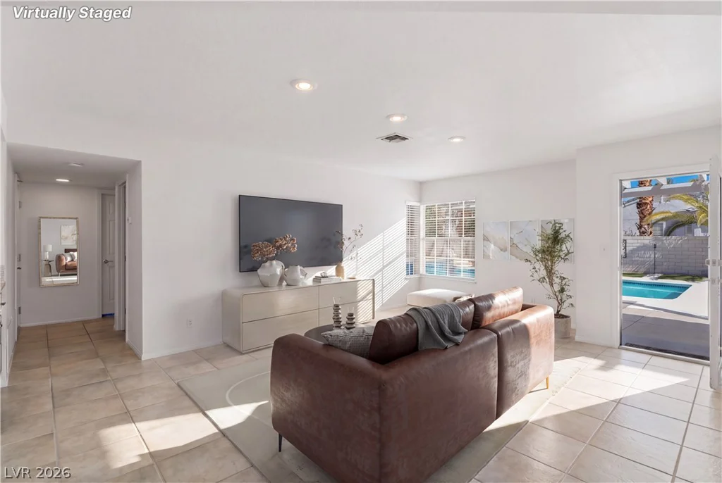 1924 Spode, Henderson, NV 89014