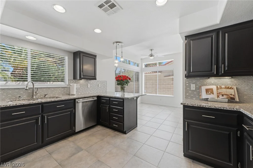 1924 Spode, Henderson, NV 89014