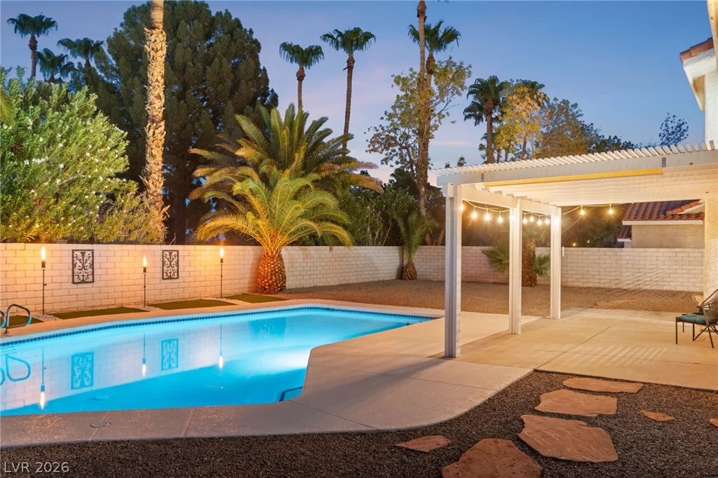 1924 Spode, Henderson, NV 89014