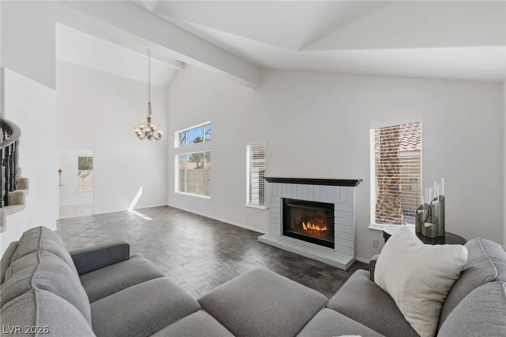 1924 Spode, Henderson, NV 89014