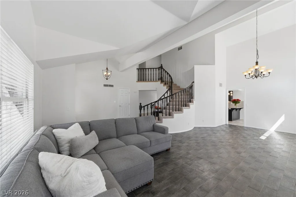1924 Spode, Henderson, NV 89014