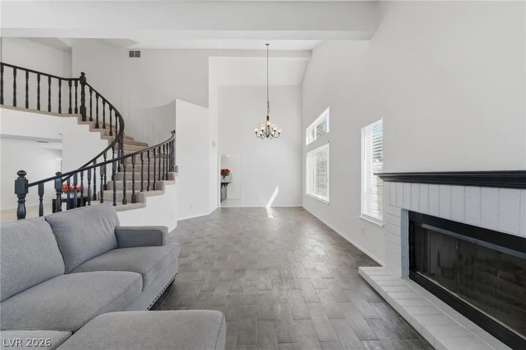 1924 Spode, Henderson, NV 89014