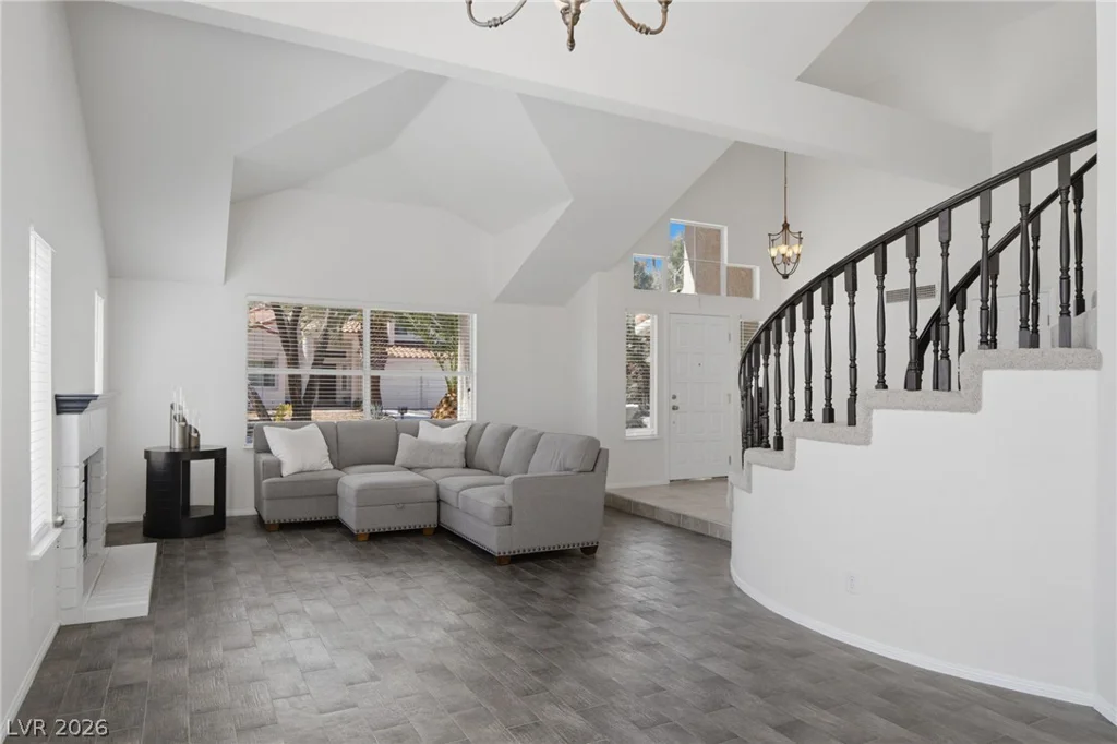 1924 Spode, Henderson, NV 89014