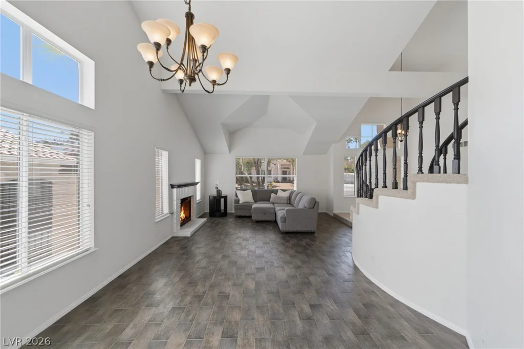 1924 Spode, Henderson, NV 89014