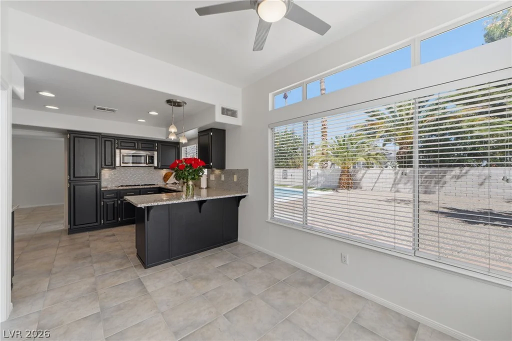 1924 Spode, Henderson, NV 89014