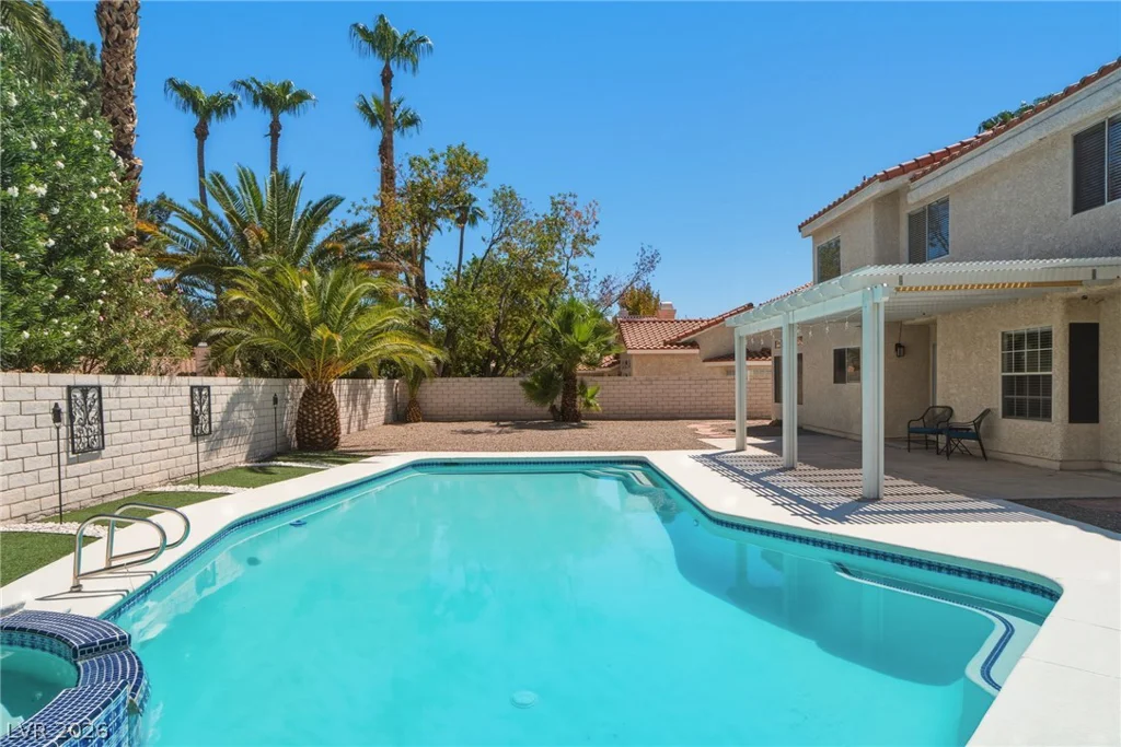 1924 Spode, Henderson, NV 89014