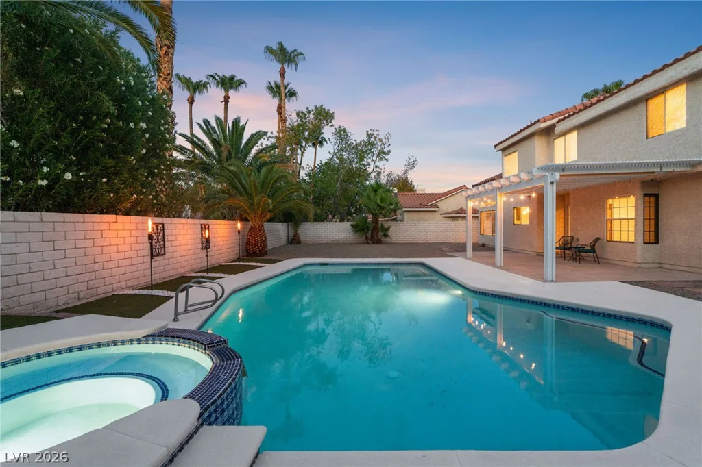 1924 Spode, Henderson, NV 89014