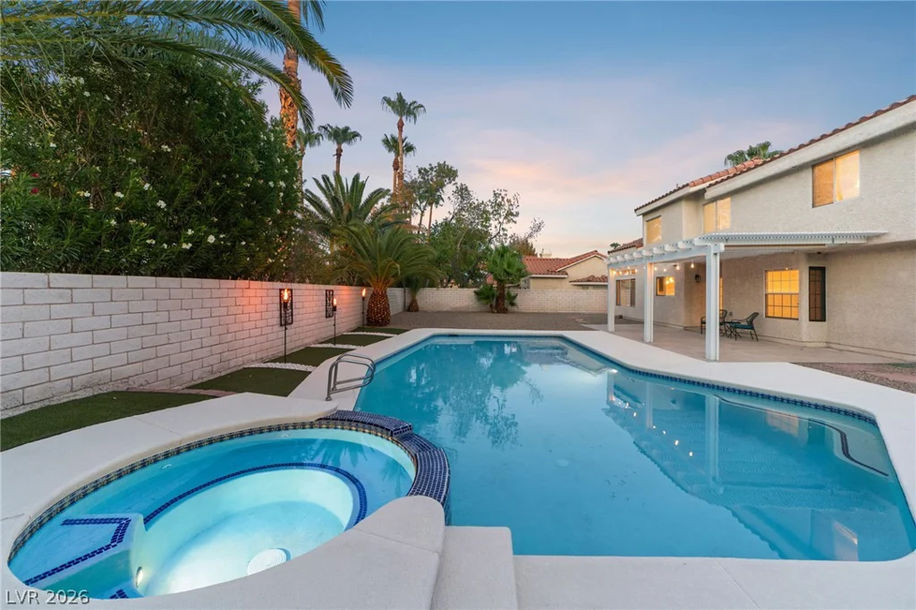 1924 Spode, Henderson, NV 89014