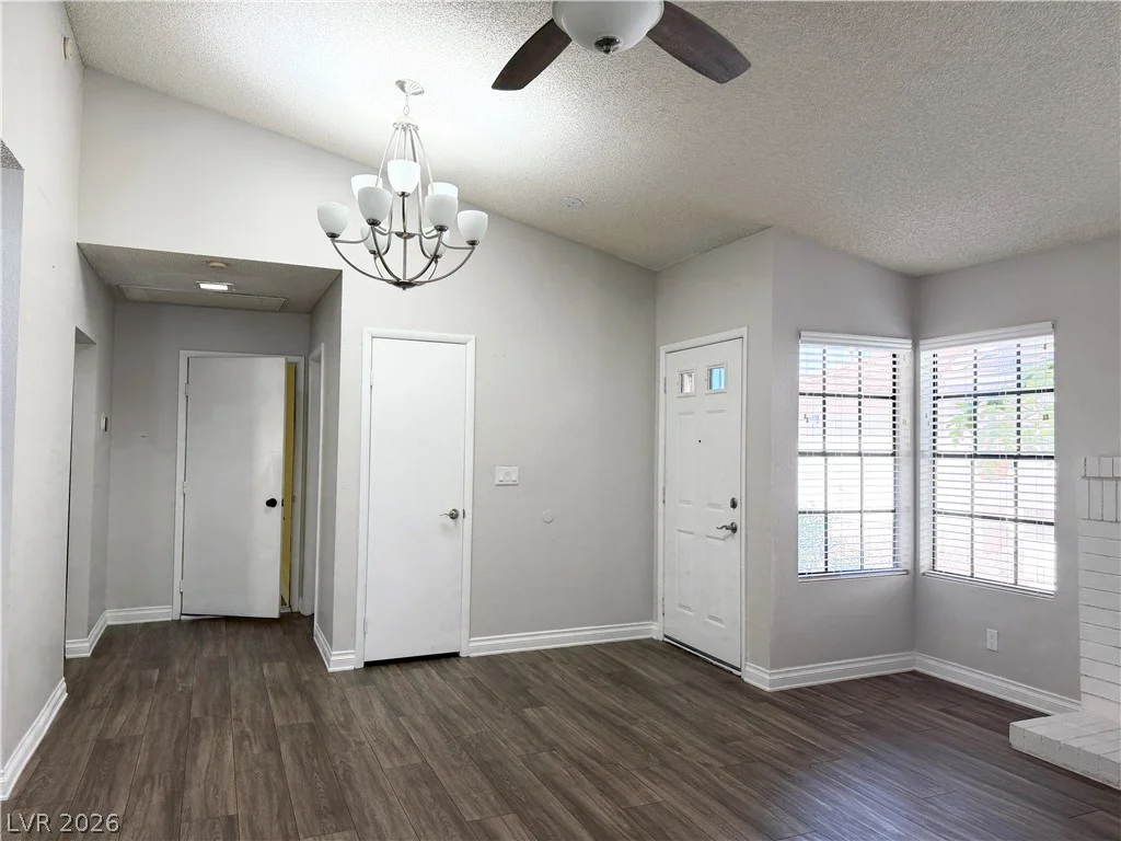 642 Freeburg, Las Vegas, NV 89123