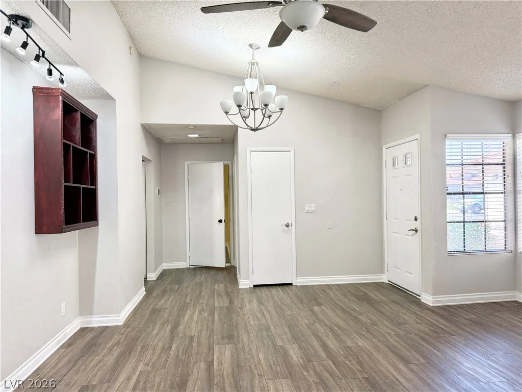 642 Freeburg, Las Vegas, NV 89123