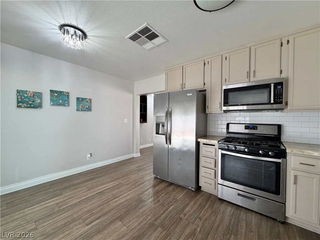 642 Freeburg, Las Vegas, NV 89123