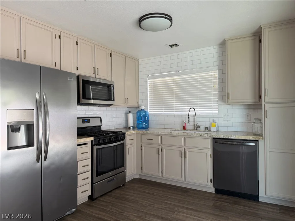 642 Freeburg, Las Vegas, NV 89123