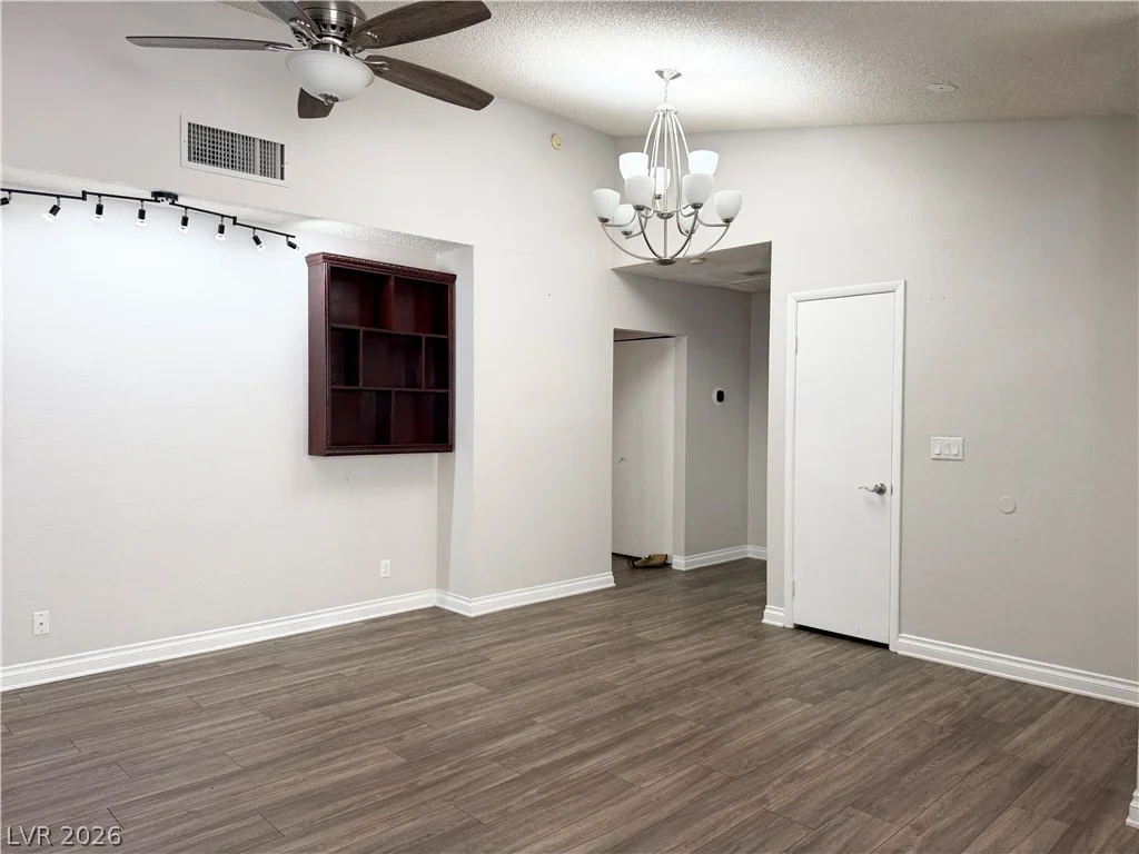 642 Freeburg, Las Vegas, NV 89123