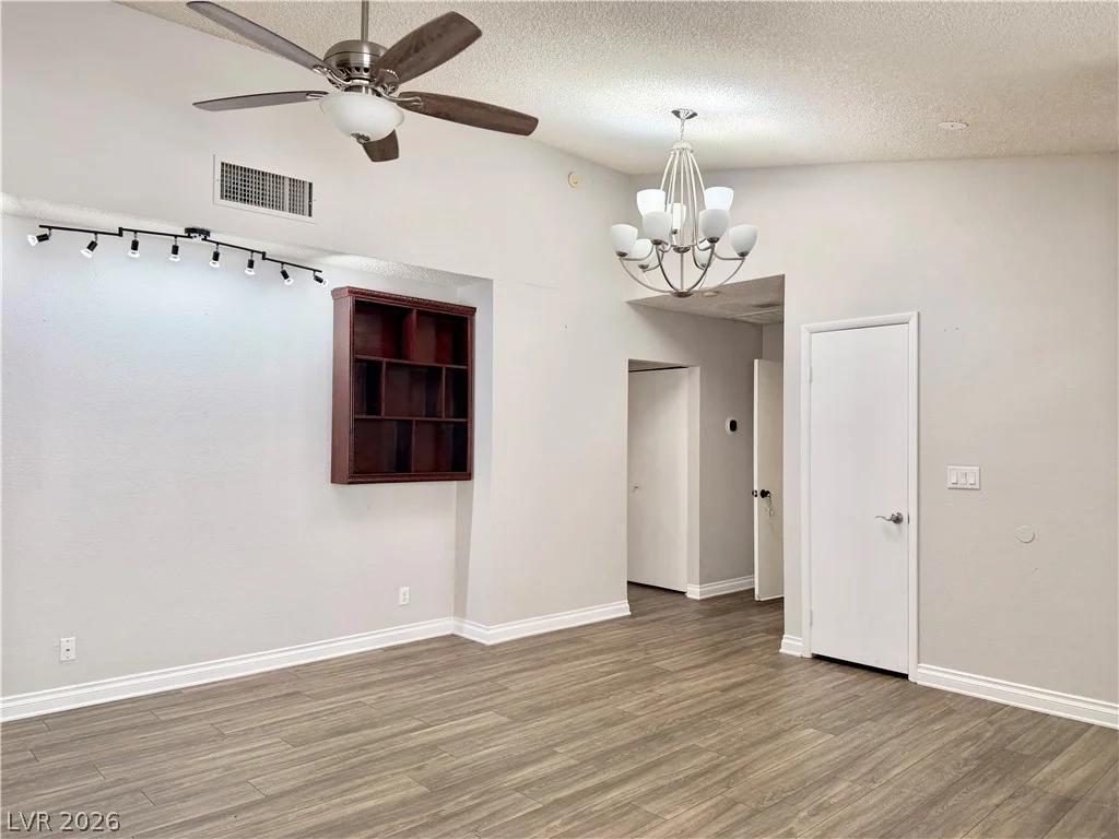 642 Freeburg, Las Vegas, NV 89123
