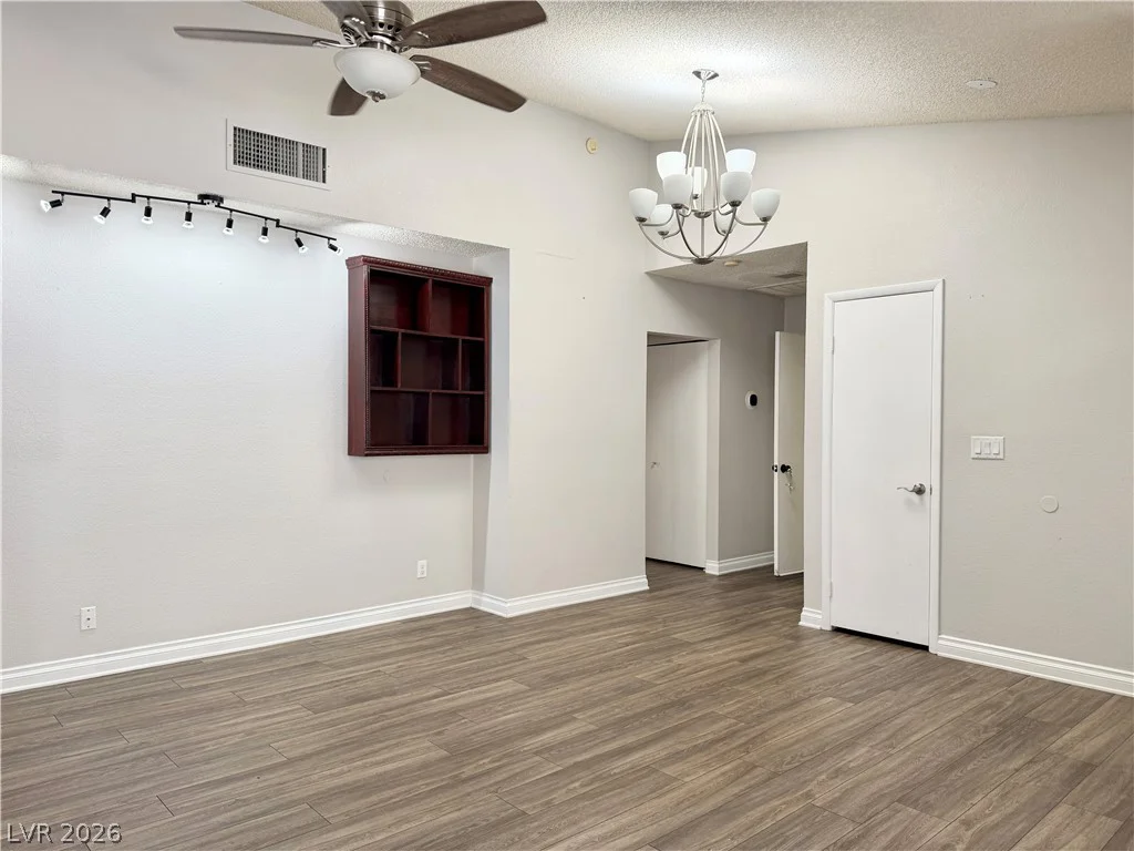 642 Freeburg, Las Vegas, NV 89123
