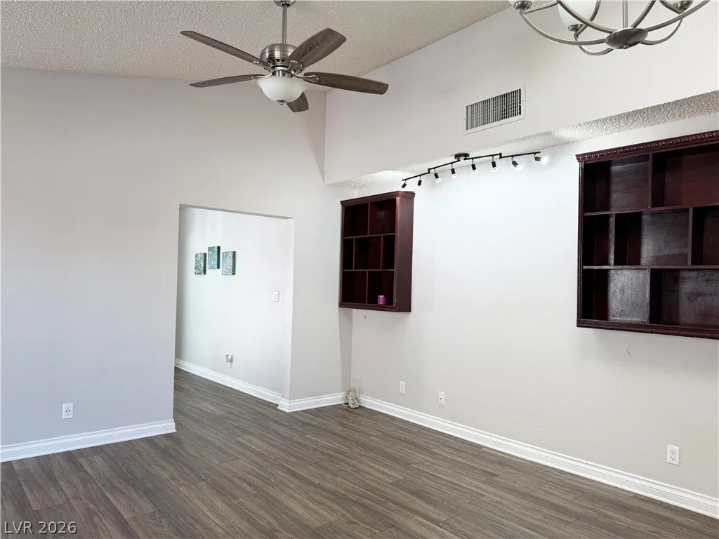 642 Freeburg, Las Vegas, NV 89123