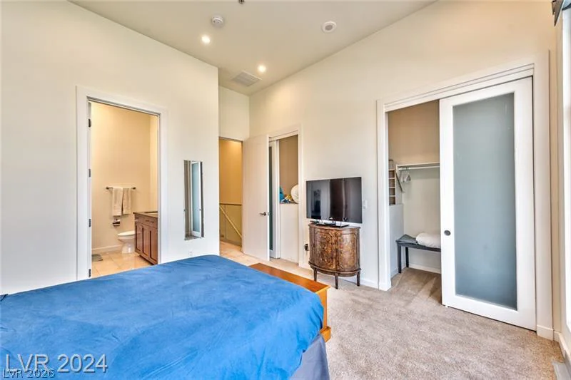 4585 Dean Martin, Las Vegas, NV 89103