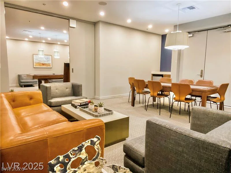 4585 Dean Martin, Las Vegas, NV 89103
