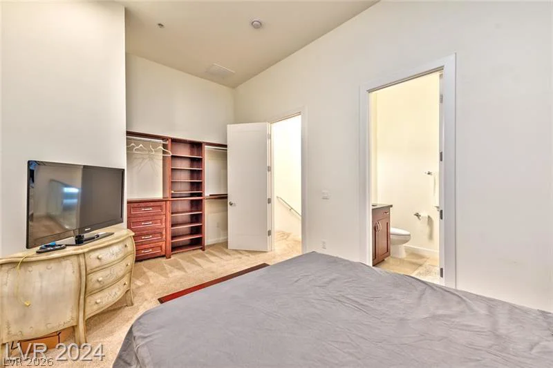 4585 Dean Martin, Las Vegas, NV 89103