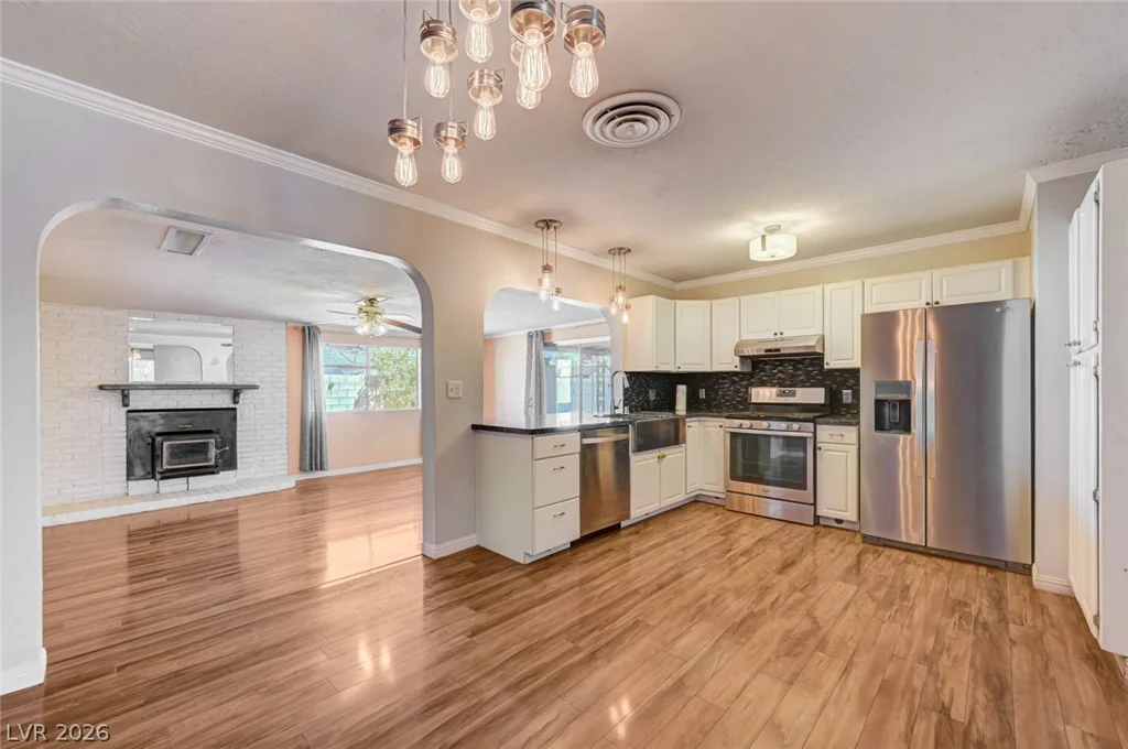 1209 Meadbrook, Las Vegas, NV 89110