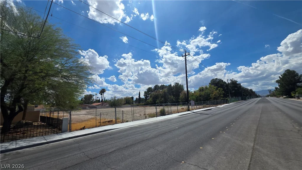 3995 Vegas, Las Vegas, NV 89108