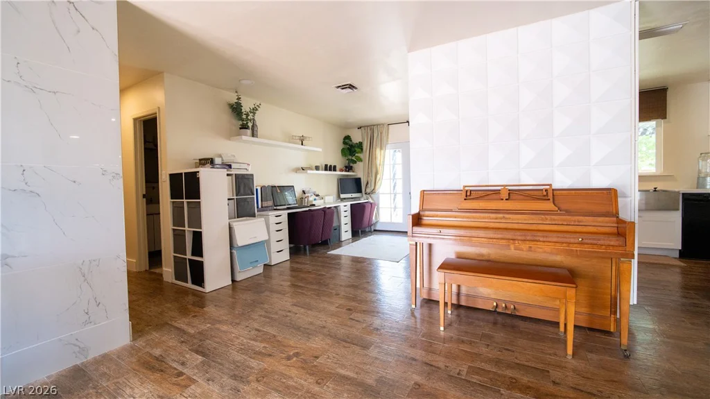 425 Blackridge, Henderson, NV 89015