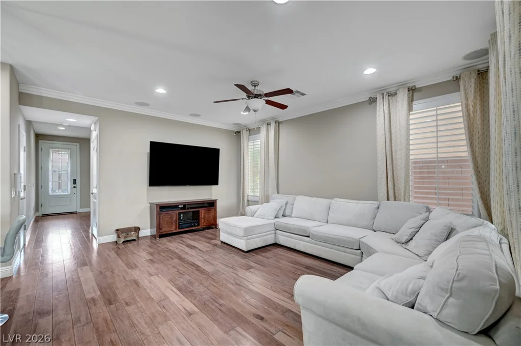 7694 Canyon Diablo, Las Vegas, NV 89179