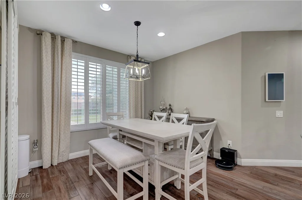 7694 Canyon Diablo, Las Vegas, NV 89179