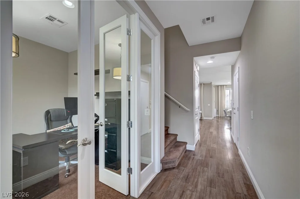 7694 Canyon Diablo, Las Vegas, NV 89179