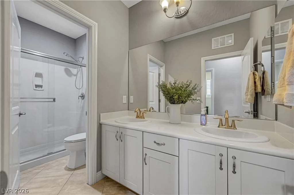 7694 Canyon Diablo, Las Vegas, NV 89179