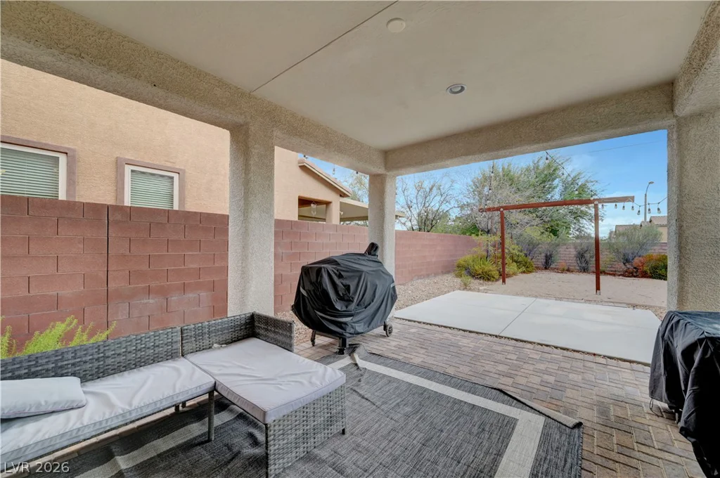 7694 Canyon Diablo, Las Vegas, NV 89179