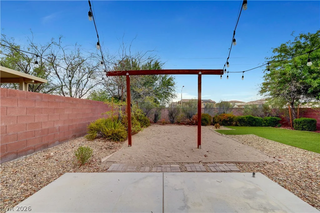 7694 Canyon Diablo, Las Vegas, NV 89179