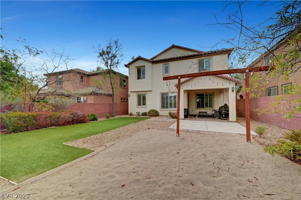 7694 Canyon Diablo, Las Vegas, NV 89179
