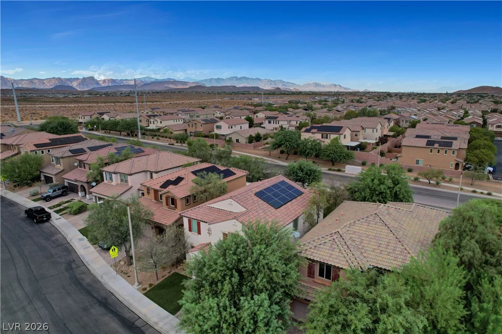 7694 Canyon Diablo, Las Vegas, NV 89179