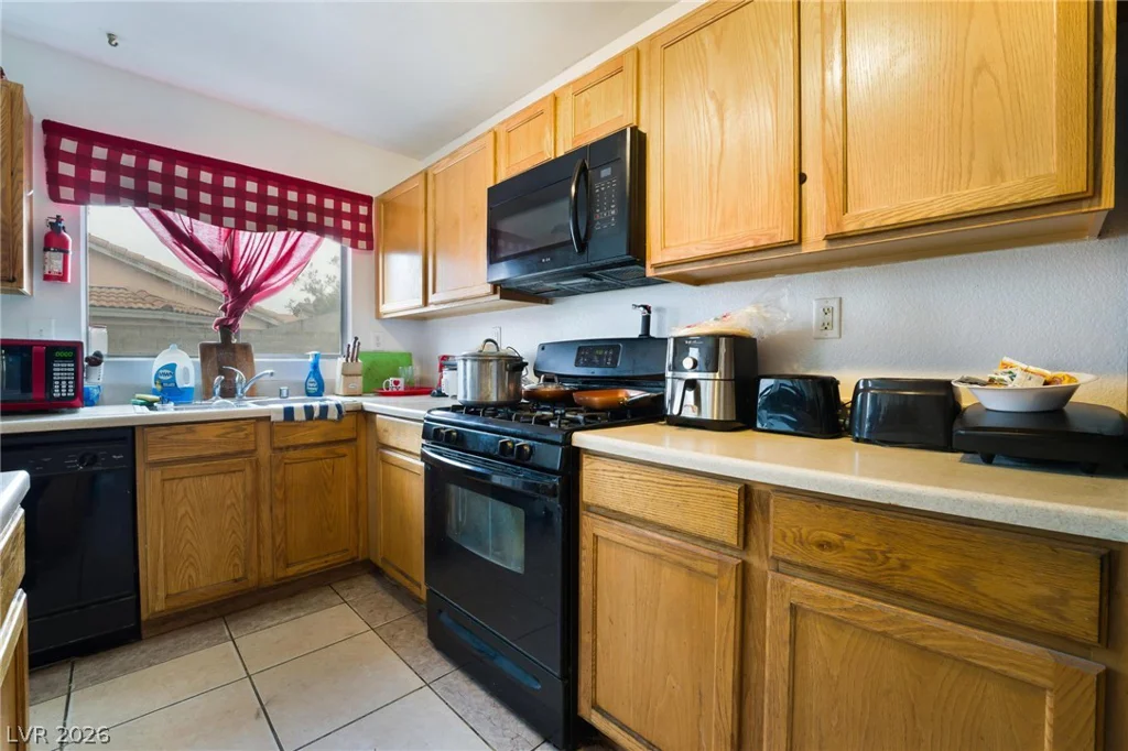 6548 Shining Sand, Las Vegas, NV 89142