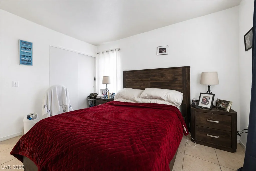 6548 Shining Sand, Las Vegas, NV 89142