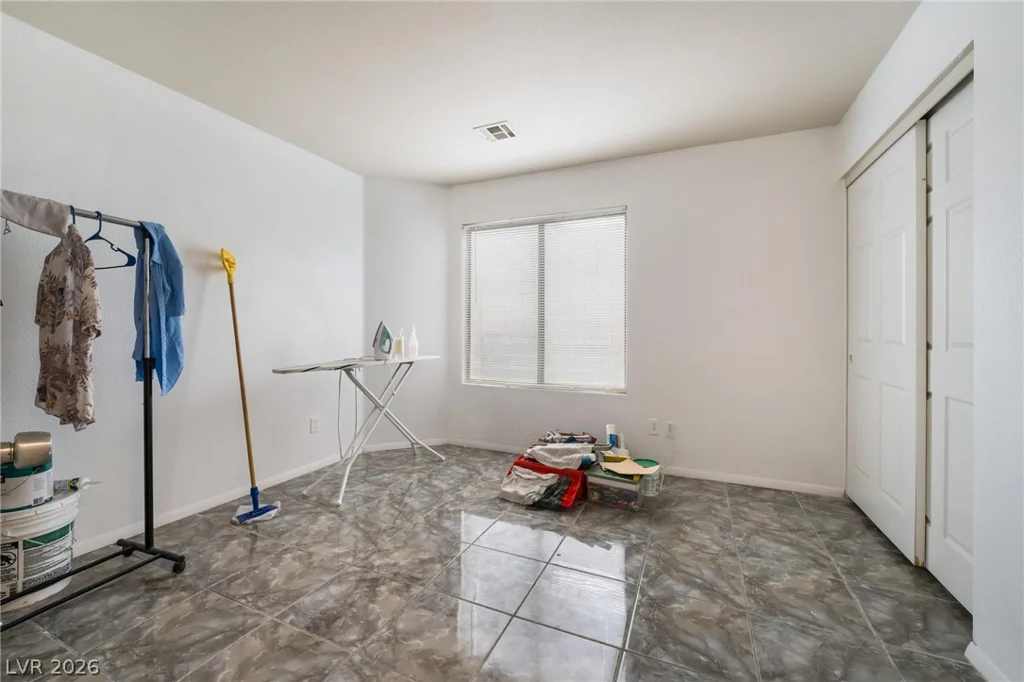6548 Shining Sand, Las Vegas, NV 89142