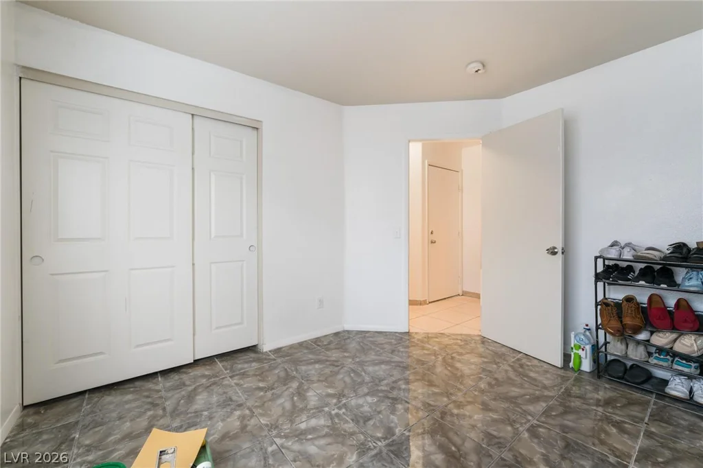 6548 Shining Sand, Las Vegas, NV 89142