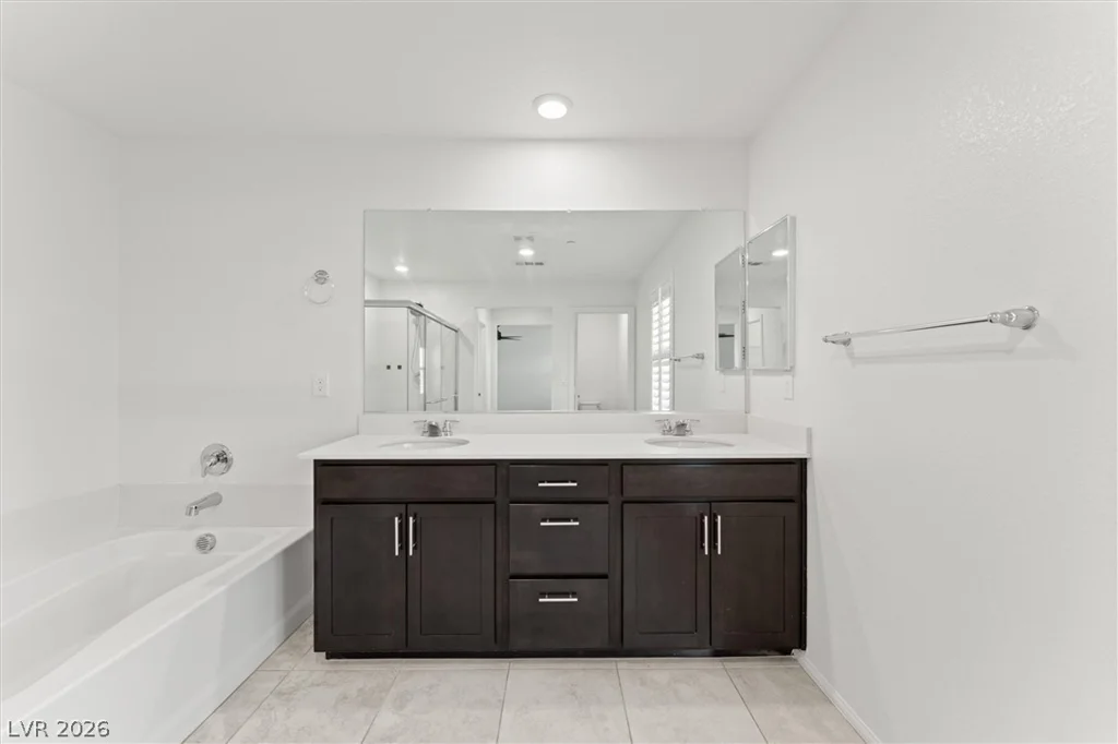 7790 Meng, Las Vegas, NV 89113