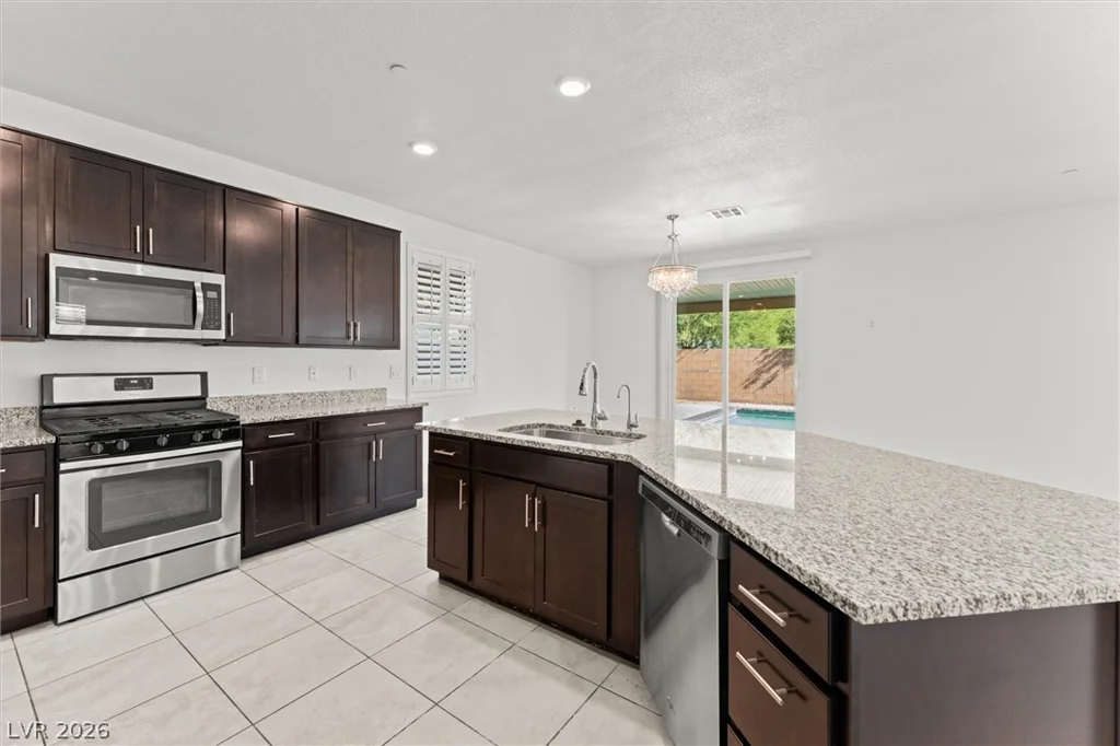 7790 Meng, Las Vegas, NV 89113