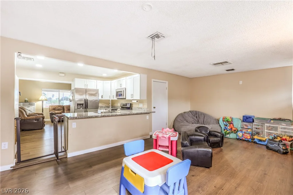 131 Constitution, Henderson, NV 89015