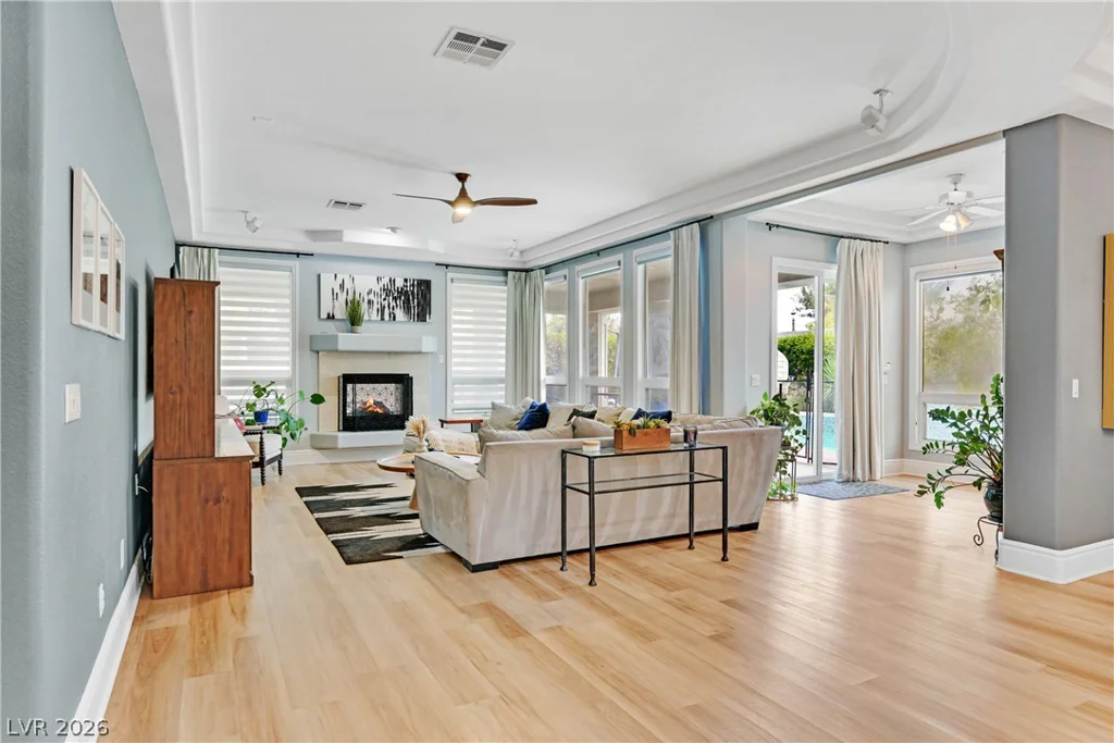 269 Hickory Hollow, Las Vegas, NV 89123
